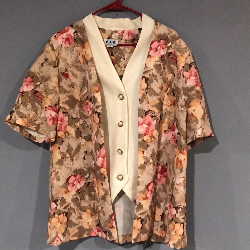 Cue Fashions woman’s size 16W top with attached jacket floral vintage